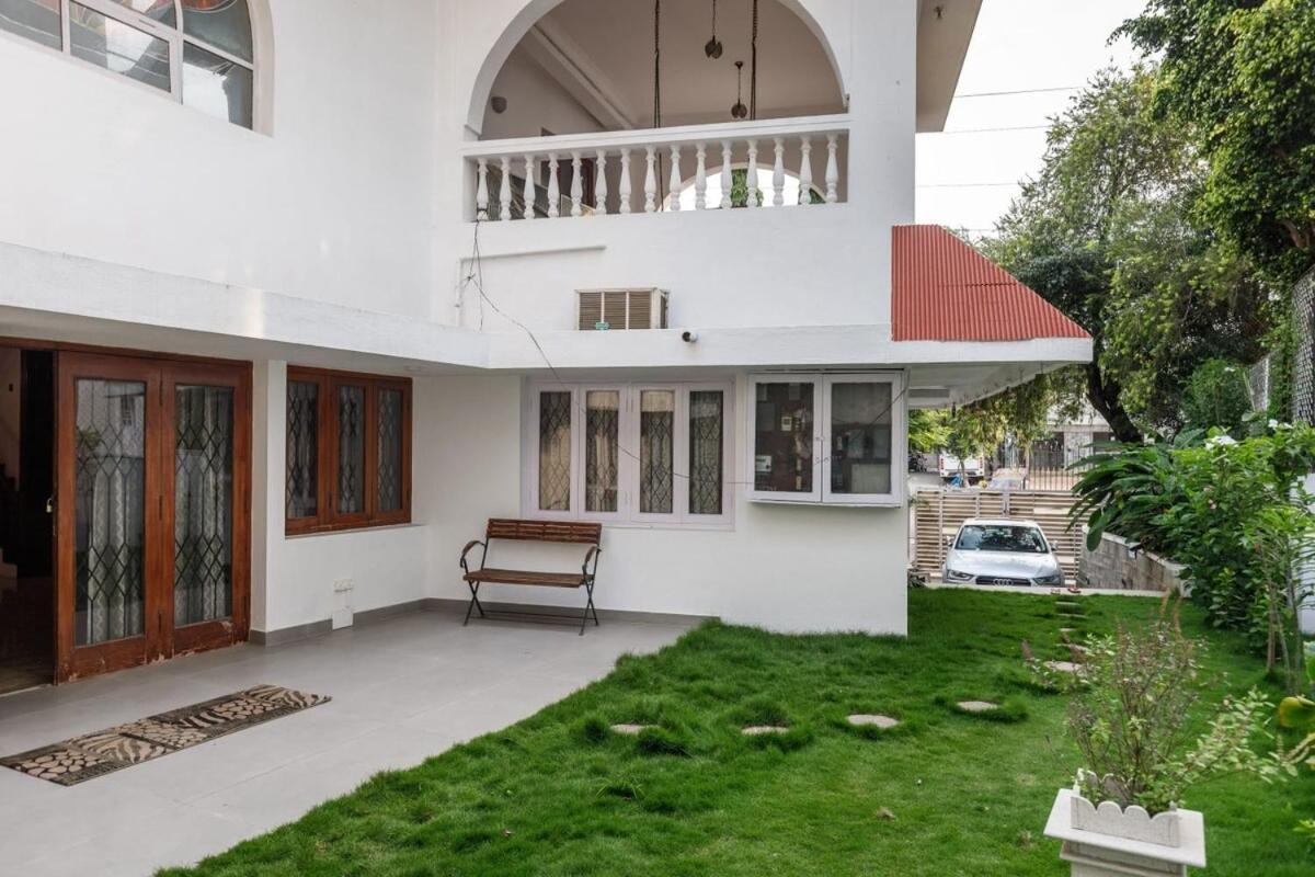 Westside Bungalow By Jadecaps Nr Wtc Rajajinagar Villa Bangalore Luaran gambar