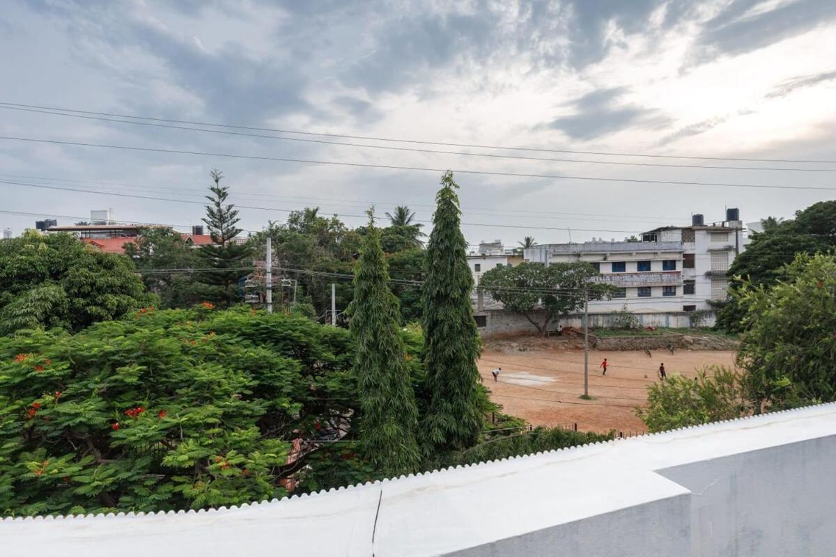 Westside Bungalow By Jadecaps Nr Wtc Rajajinagar Villa Bangalore Luaran gambar